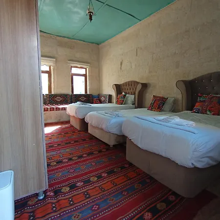 Sandik Cave House ホテル