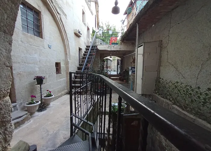 Sandik Cave House Hotel *